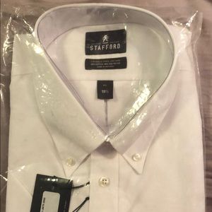 Nwt Stafford Short Sleeved Dress Shirt 